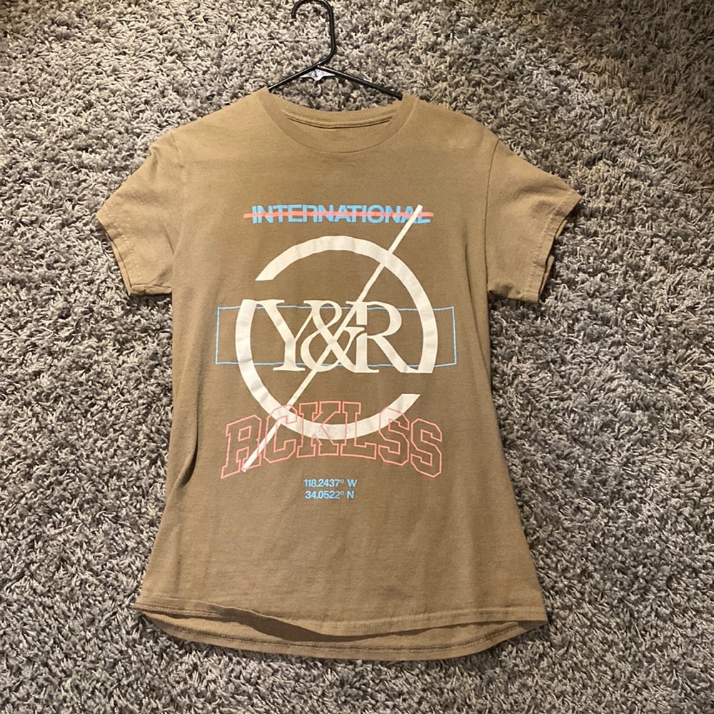 Men’s small graphic tea, 100% cotton